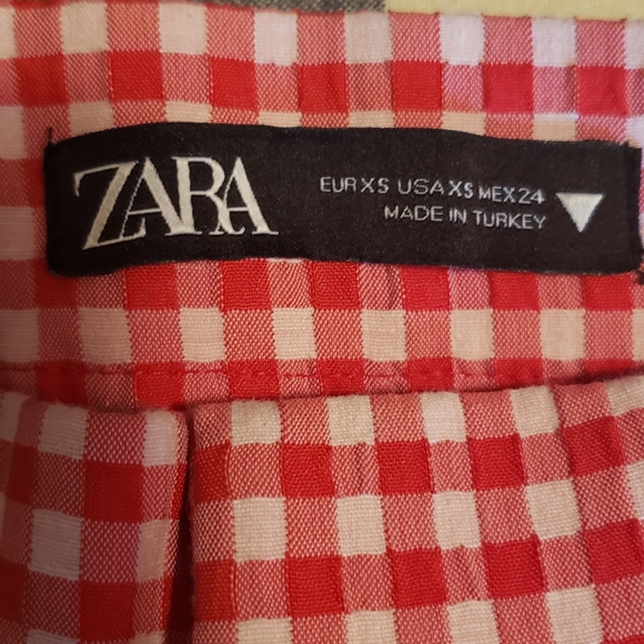Zara Kids Red and White Checkered Pants - Picture 4 of 4